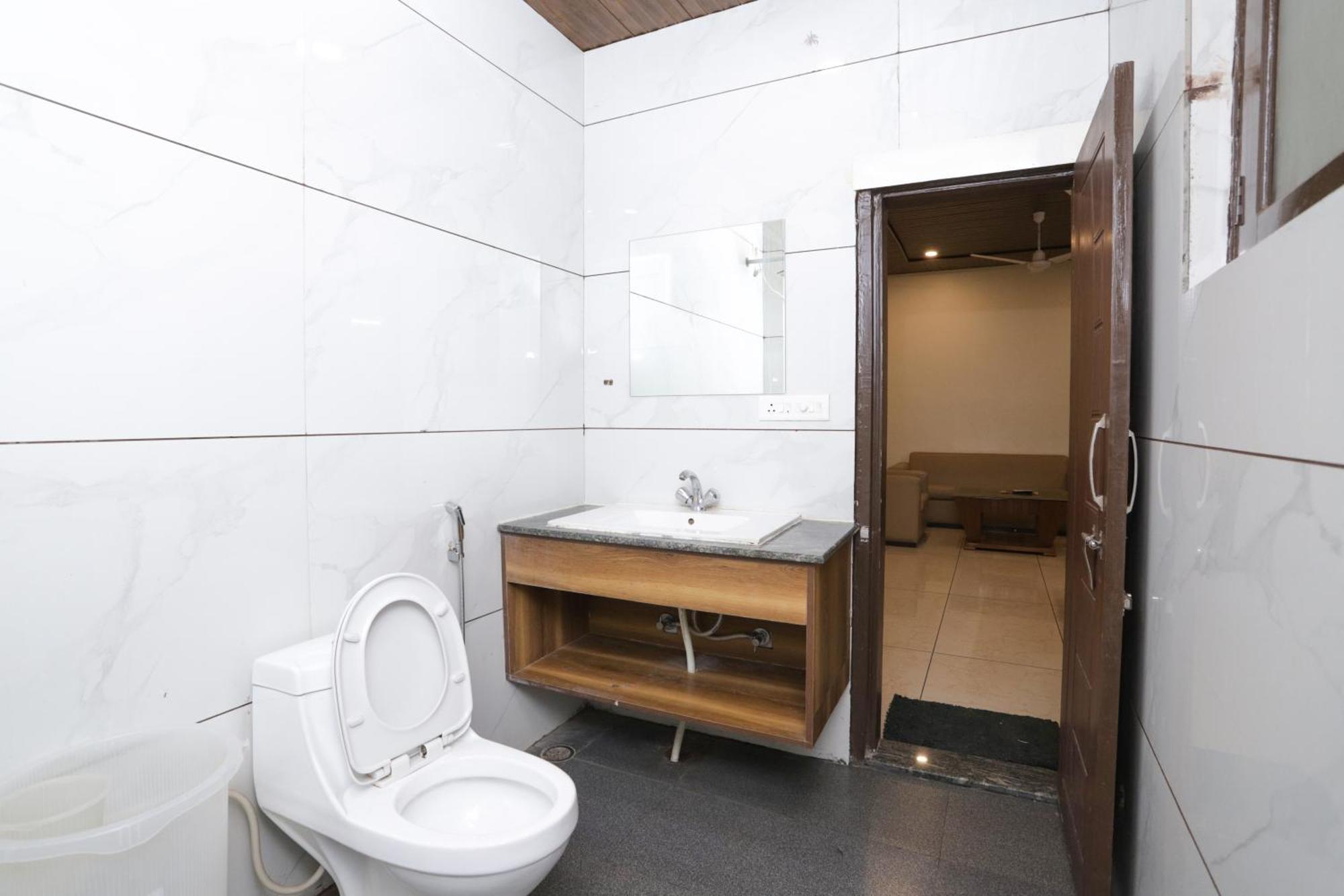 Hotel Razia Inn Hisar Exterior photo