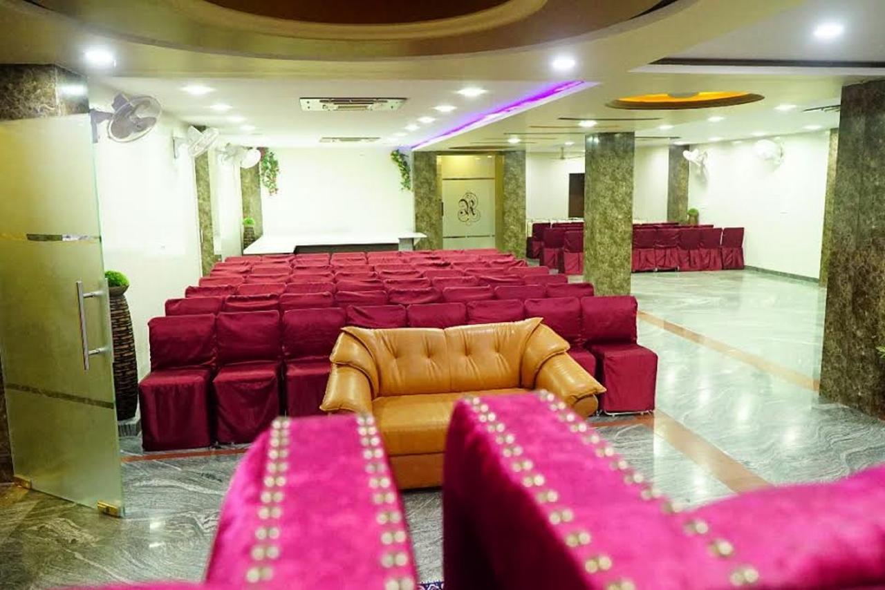 Hotel Razia Inn Hisar Exterior photo